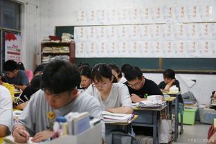 ?这差距……谢文能单刀不进懊恼时 韩国已开始反击现场教学射门